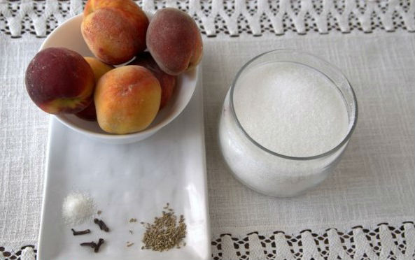 Сколько сахара нужно сыпать варенья персиковое