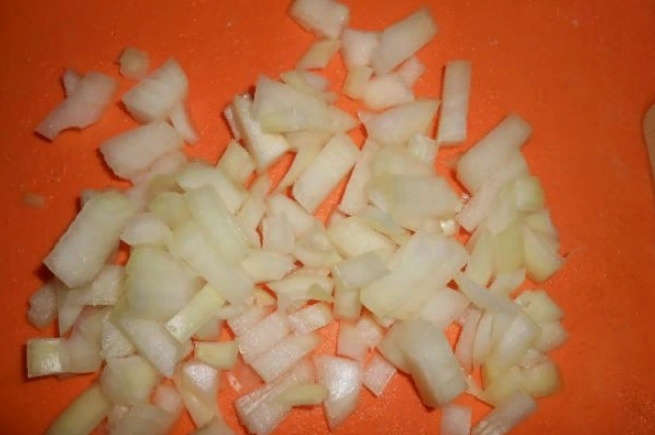Тушеная картошка с мясом на сковороде - рецепт с фото пошагово