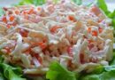 Салат с кальмарами — самые вкусные рецепты с яйцом, огурцом и зеленым горошком